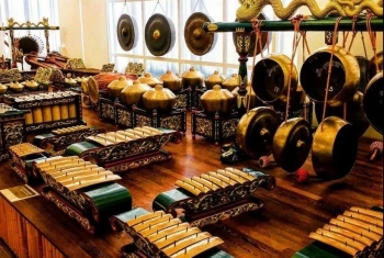 这种乐器演奏既神秘又随性，它叫Gamelan